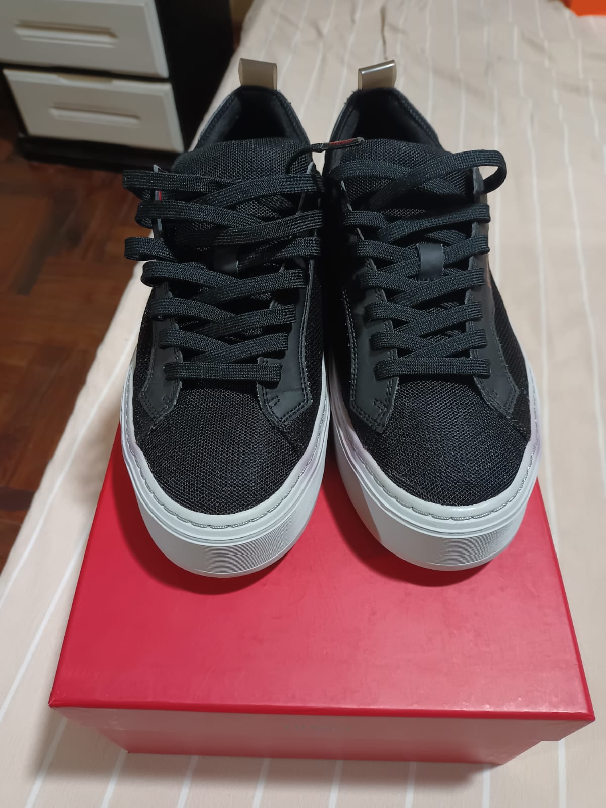 ZAPATILLAS HUGO BOSS NEGRAS